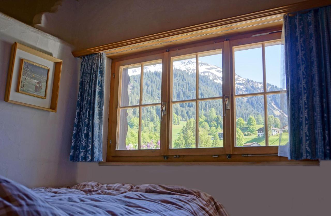 Studio In Klosters Bed & Breakfast Exterior photo